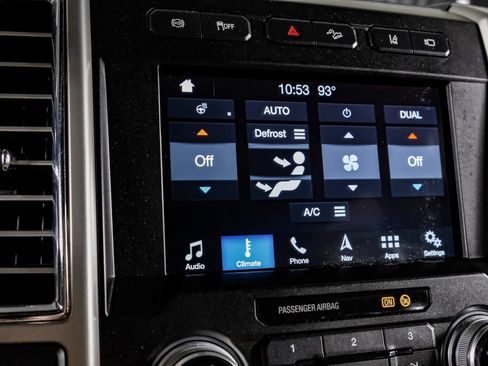 Used 2018 Ford F350 King Ranch w/ King Ranch Ultimate Package AWD/4WD image 29