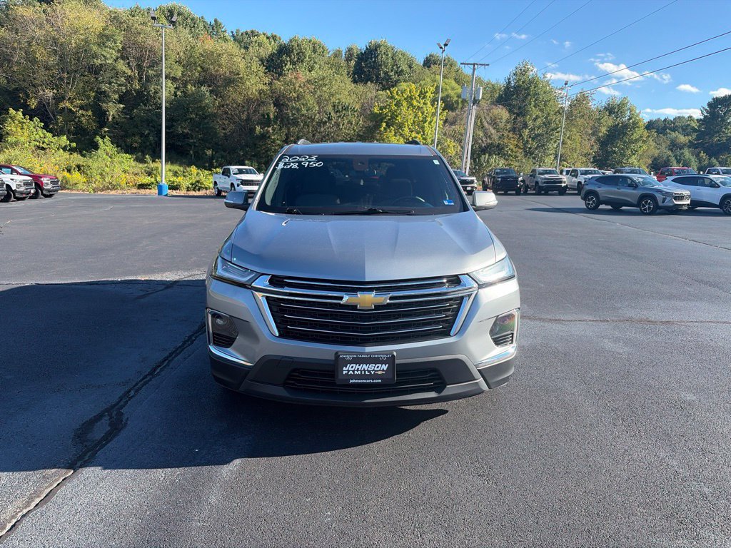 Used 2023 Chevrolet Traverse LT w/ LPO, Floor Liner Package AWD/4WD image 3