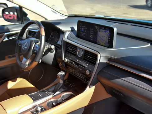 Used 2022 Lexus RX 350L FWD w/ Premium Package image 47