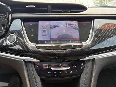 Used 2020 Cadillac XT6 Premium Luxury AWD/4WD image 18