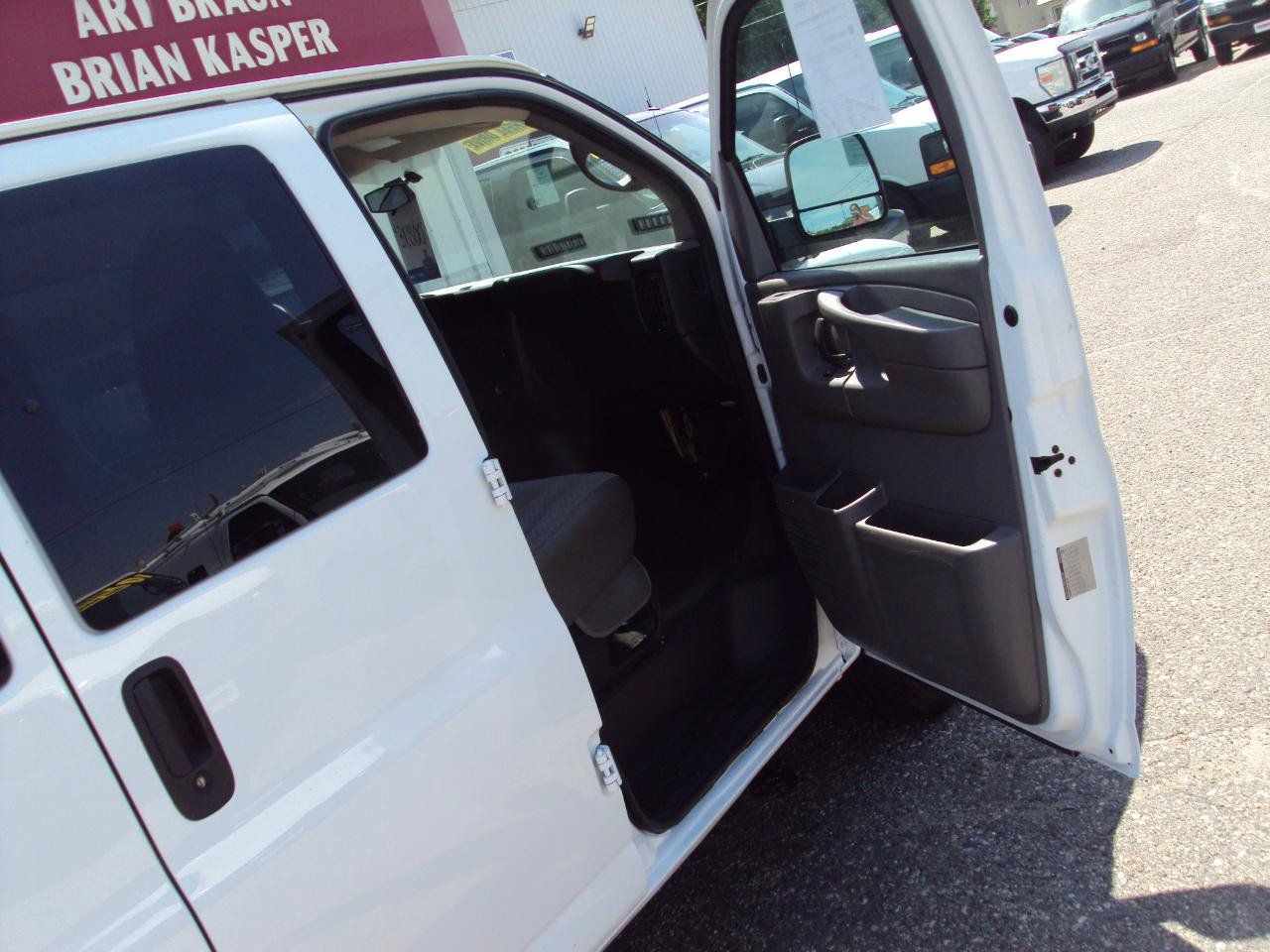 Used 2013 Chevrolet Express 1500 LT w/ LT Preferred Equipment Group AWD/4WD image 13