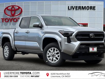 New 2025 Toyota Tacoma SR5