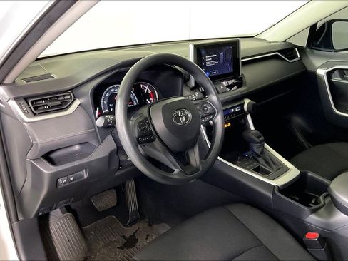 Used 2025 Toyota RAV4 LE image 14
