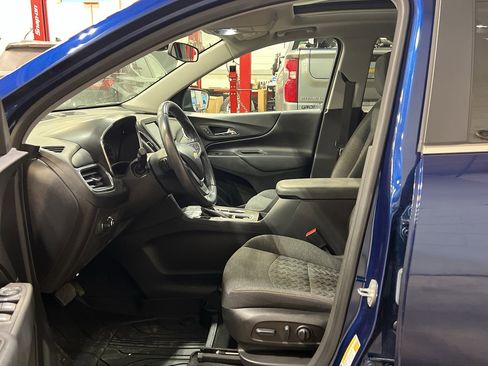 Used 2022 Chevrolet Equinox LT image 12