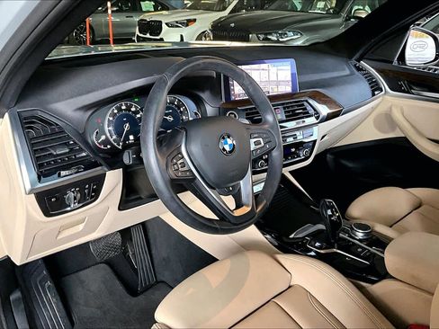 Used 2019 BMW X3 sDrive30i w/ Premium Package image 17
