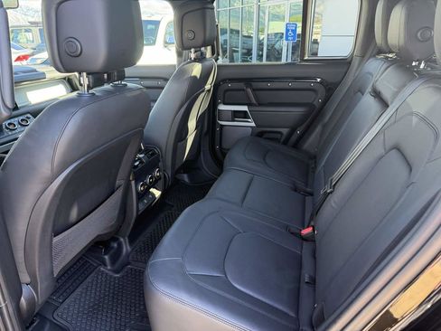 Used 2024 Land Rover Defender 110 SE AWD/4WD image 14