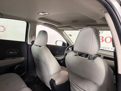 Used 2021 Honda HR-V EX image 19