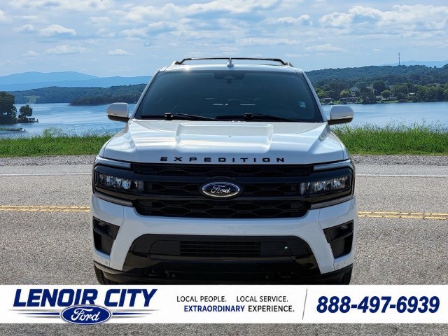 Used 2024 Ford Expedition Limited AWD/4WD image 8