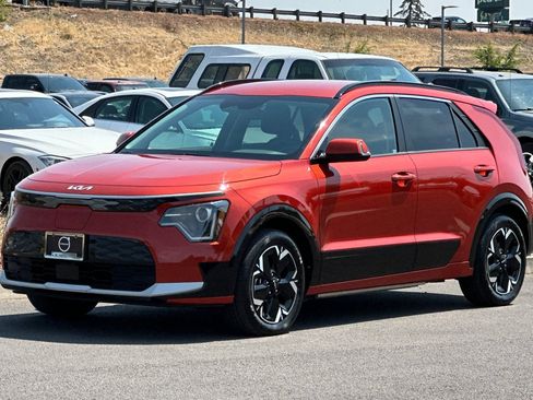 Used 2023 Kia Niro Wind FWD image 7