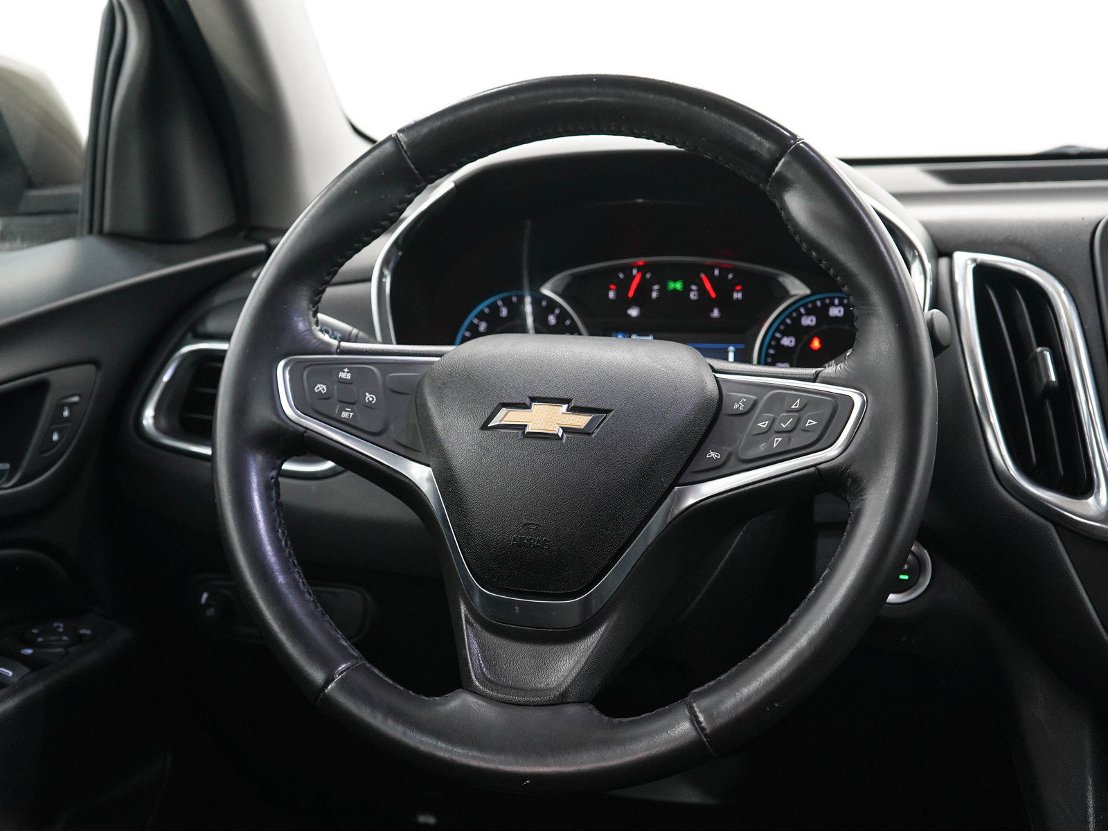 Used 2019 Chevrolet Equinox LT AWD/4WD image 17