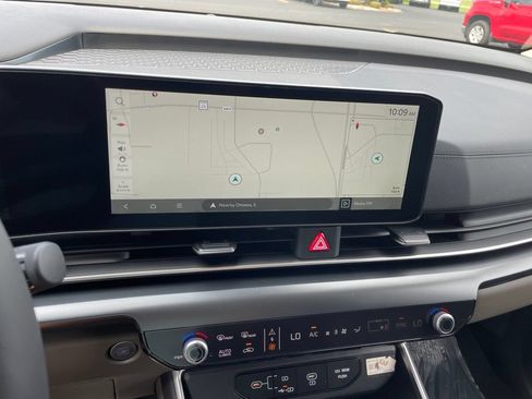 New 2027 Kia Carnival FWD image 20