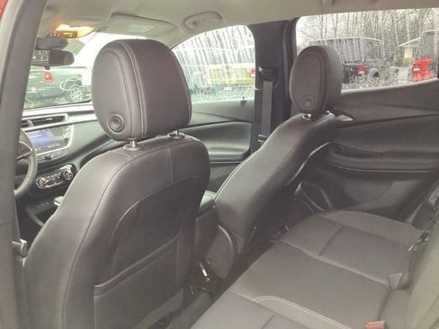 Used 2023 Buick Encore GX Select w/ Sport Touring Package image 13