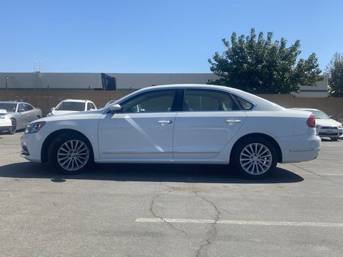 Used 2016 Volkswagen Passat 1.8T SE image 4