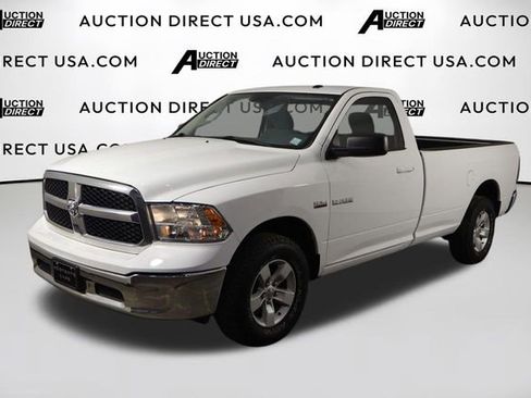 Used 2019 RAM 1500 Classic SLT AWD/4WD image 1