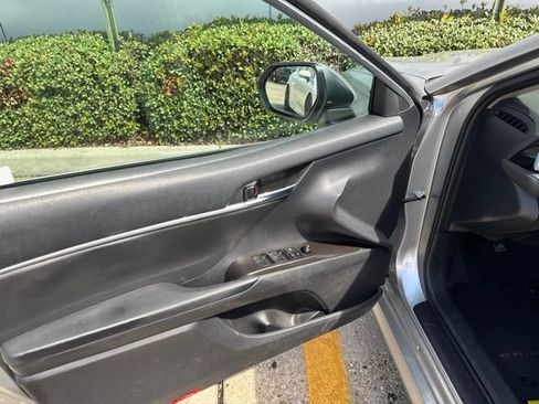 Used 2023 Toyota Camry LE FWD image 28