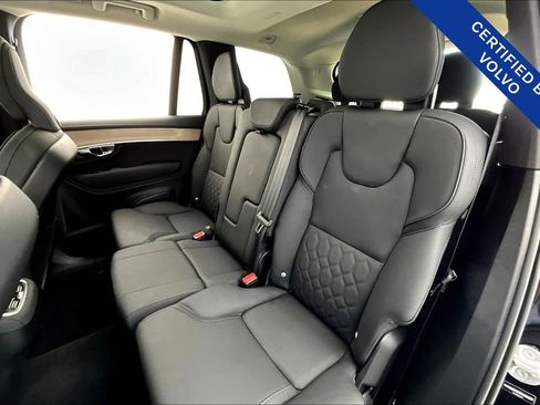 Certified 2025 Volvo XC90 B6 Plus image 33