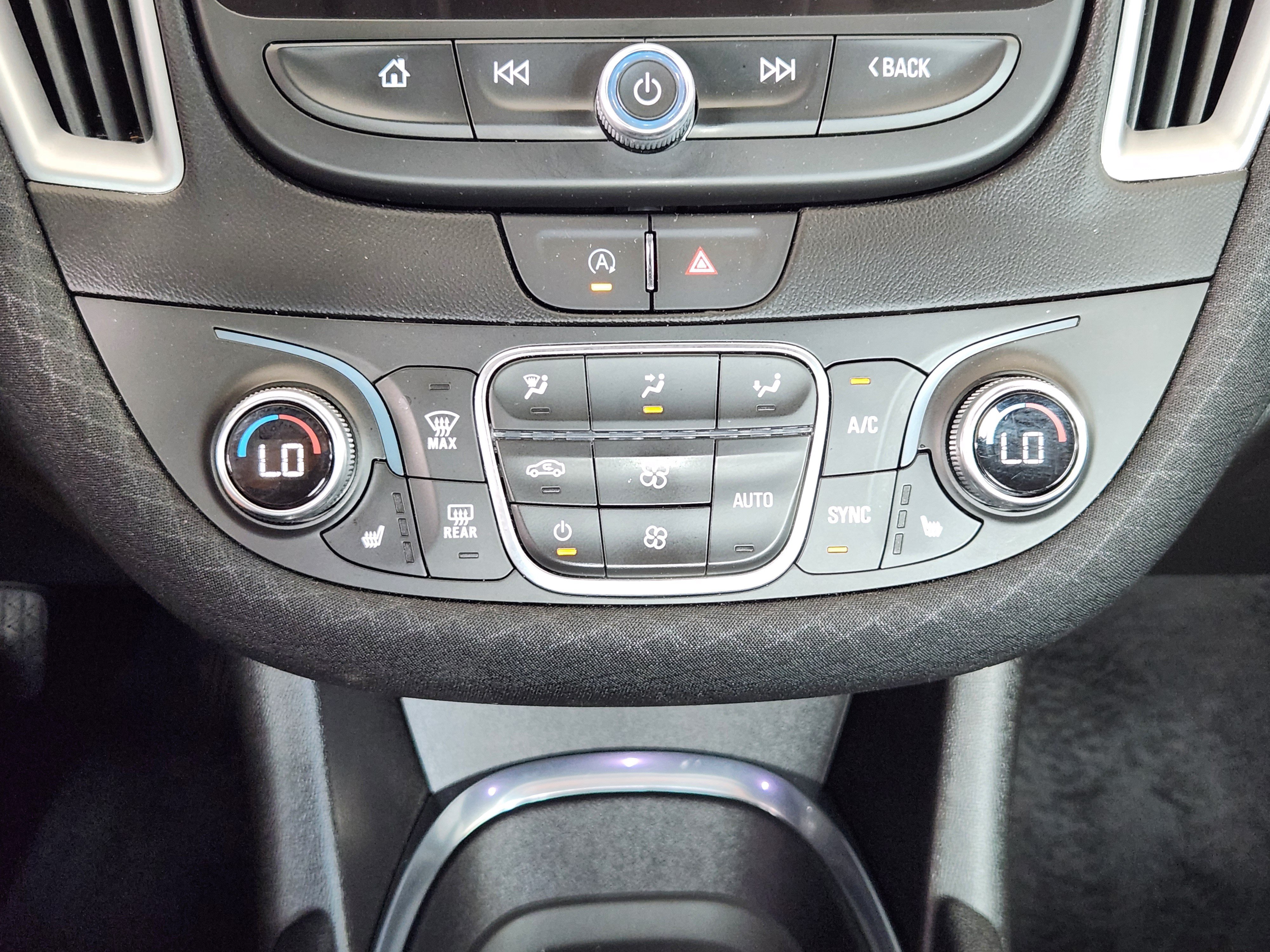 Certified 2025 Chevrolet Malibu LT FWD image 19