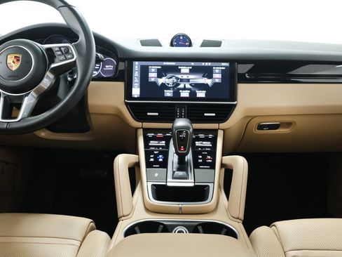 Used 2021 Porsche Cayenne AWD/4WD image 9