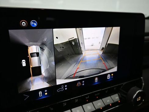 New 2025 Chevrolet Colorado Z71 w/ Technology Package image 32