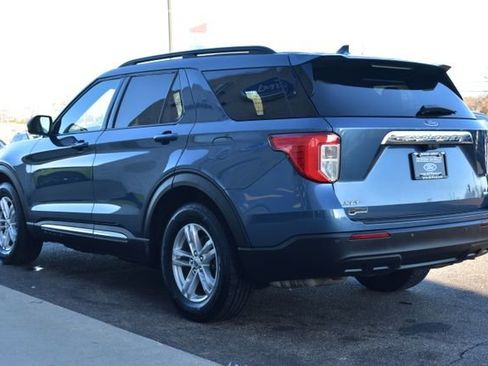 Used 2020 Ford Explorer XLT w/ Comfort Package image 13