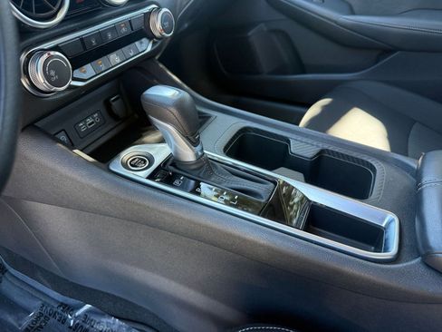 Used 2025 Nissan Sentra SV image 37