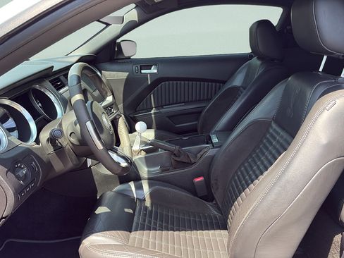 Used 2011 Ford Mustang Shelby GT500 w/ SVT Performance Pkg RWD image 10
