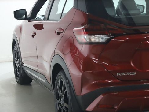 Certified 2023 Nissan Kicks SR w/ SR Premium Package FWD image 42