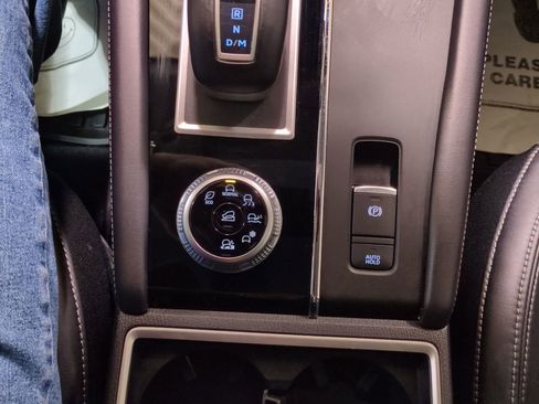 Used 2023 Mitsubishi Outlander SE AWD/4WD image 19