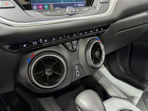 Used 2020 Chevrolet Blazer LT AWD/4WD image 24