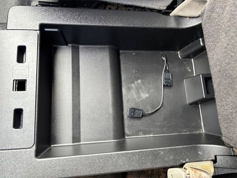 Used 2017 Ford F550 2WD Regular Cab Super Duty image 22