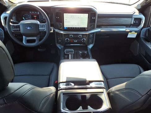 New 2025 Ford F150 Lariat w/ Equipment Group 502A High image 9