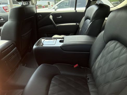 Used 2024 Nissan Armada Platinum w/ Captain's Chairs Package AWD/4WD image 18