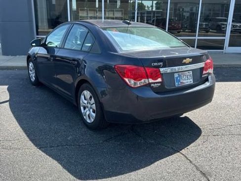 Used 2016 Chevrolet Cruze LS FWD image 6