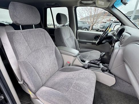 Used 2004 Chevrolet TrailBlazer LS w/ LS Preferred Equipment Group image 15