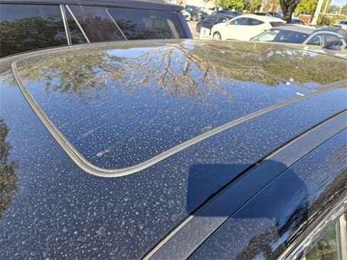 Used 2025 Acura MDX w/ Technology Package image 10