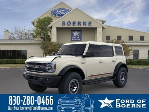 New 2026 Ford Bronco Outer Banks w/ Sasquatch Package AWD/4WD image 1
