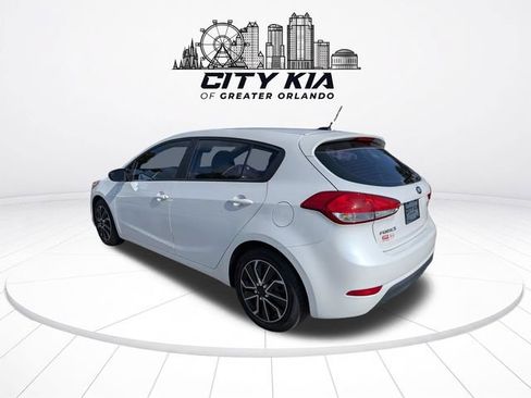 Used 2016 Kia Forte LX FWD image 4