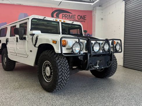 Used 2006 HUMMER H1 4-Door Wagon AWD/4WD image 2