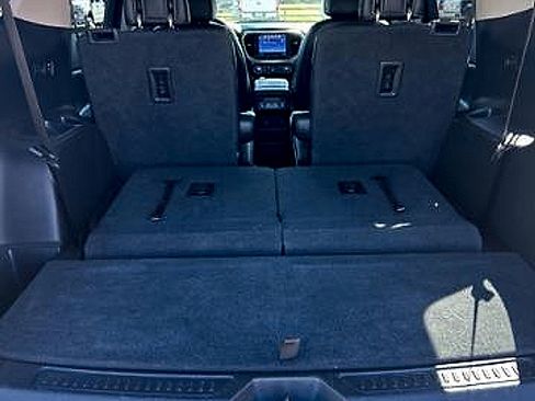 Used 2019 GMC Acadia Denali w/ Technology Package image 10