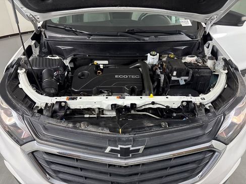 Used 2020 Chevrolet Equinox LS FWD image 38