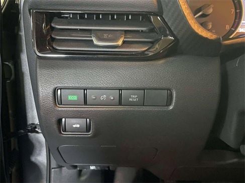 Certified 2021 Nissan Sentra SV image 19