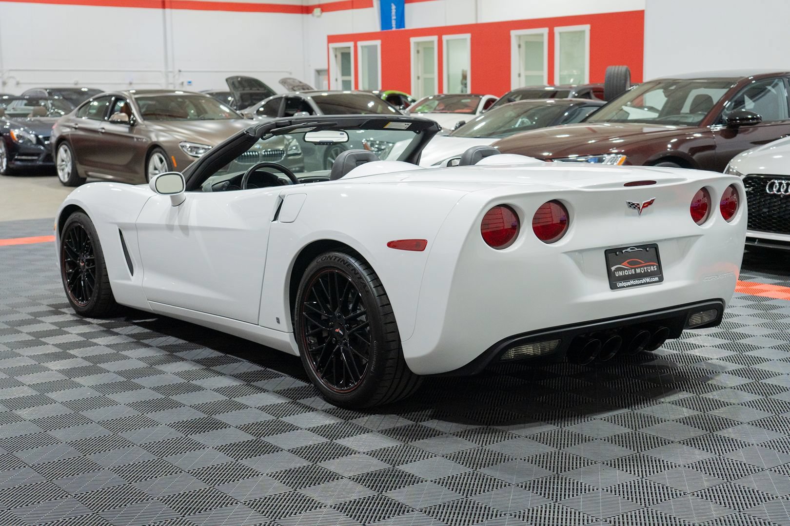 Used 2008 Chevrolet Corvette Convertible w/ Preferred Equipment Group RWD image 4