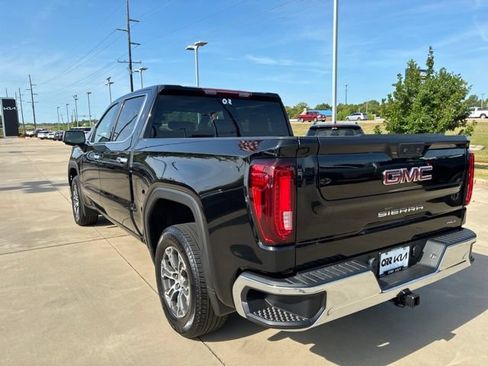 Used 2025 GMC Sierra 1500 SLT RWD image 3