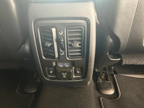 Used 2023 Dodge Durango R/T w/ Hemi Orange Plus Package RWD image 35