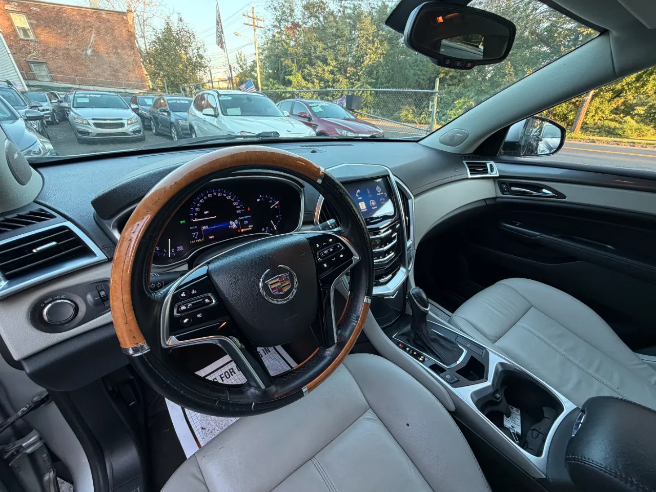 Used 2014 Cadillac SRX FWD image 21