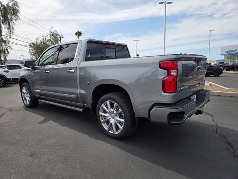 New 2026 Chevrolet Silverado 1500 High Country w/ High Country Premium Package AWD/4WD image 3