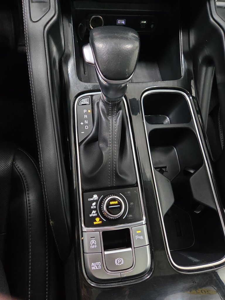 Used 2023 Kia Telluride AWD image 41