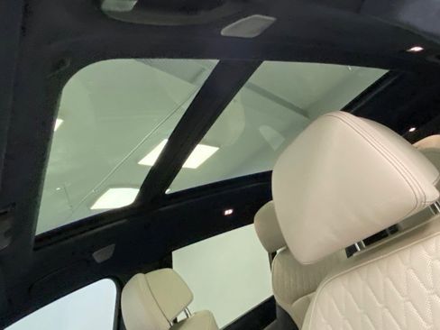 Used 2021 BMW ALPINA XB7 image 21