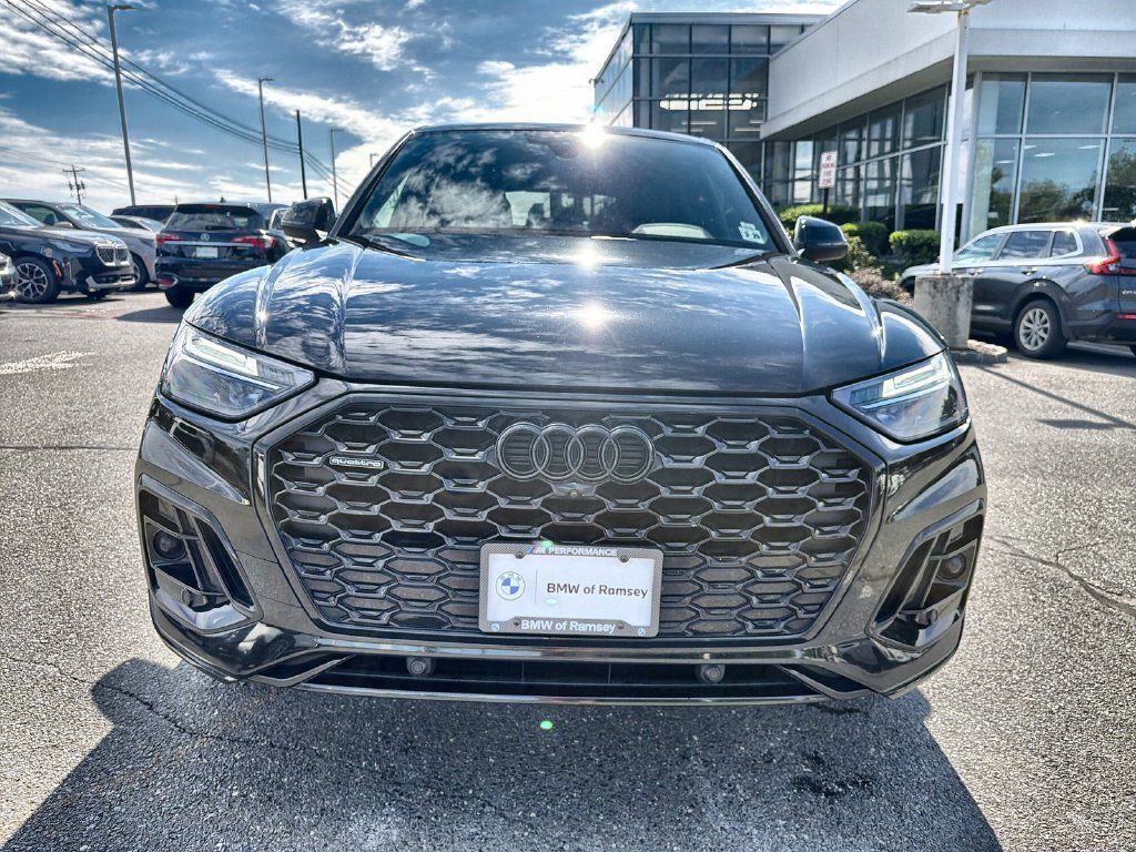 Used 2024 Audi Q5 2.0T Premium Plus w/ Premium Plus Package AWD/4WD image 14