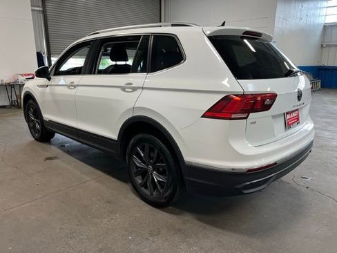 Used 2024 Volkswagen Tiguan SE AWD/4WD image 5